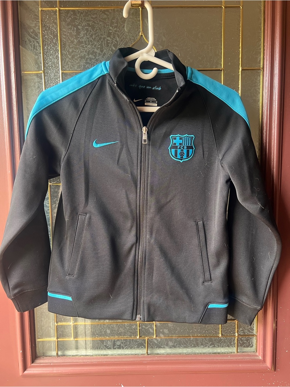Boys Nike Barcelona soccer Sweat jacket size M